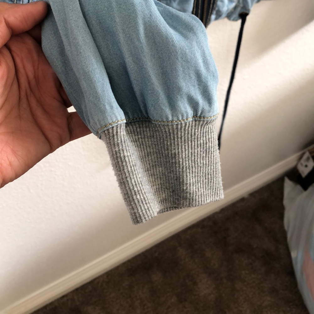 Denim jacket - Picture 4 of 4